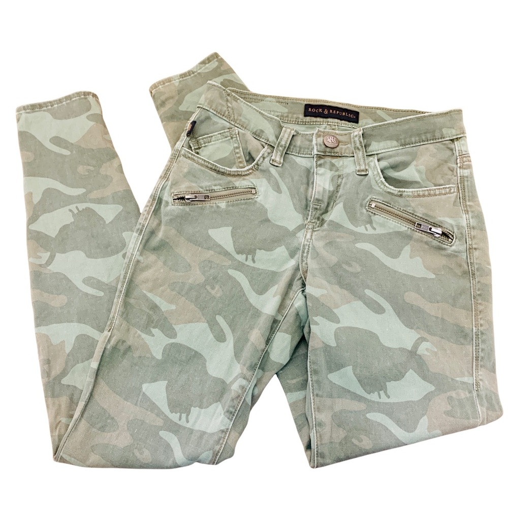 ROCK & REPUBLIC Camo Moto Skinny Jeans size 2 Pocket Zip